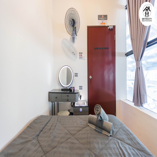 Bedroom 4, MetroCity Backpackers, Kuching