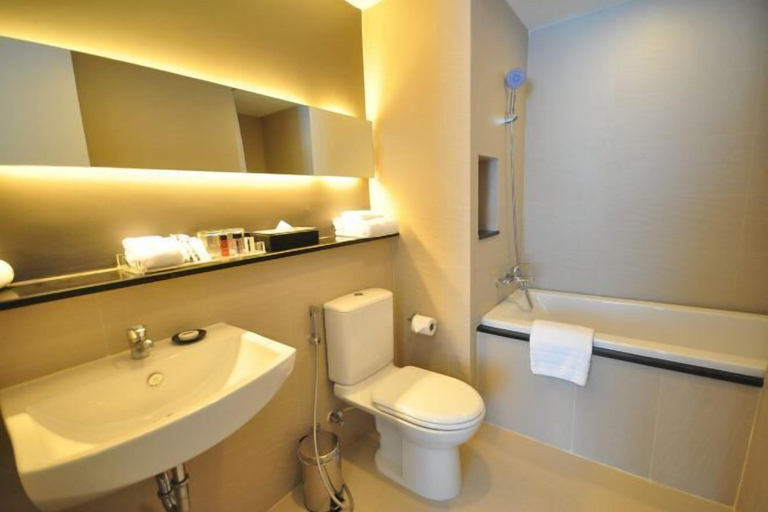 Bathroom 14