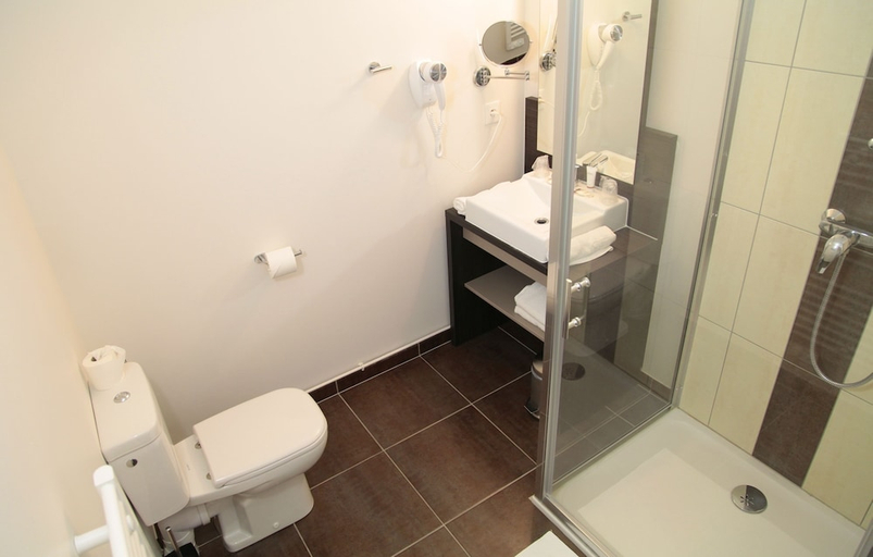 Bathroom 5, Colmar Centre, Haut-Rhin