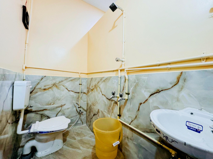 Bathroom, Maa Wageshwari Guest House, Ujjain