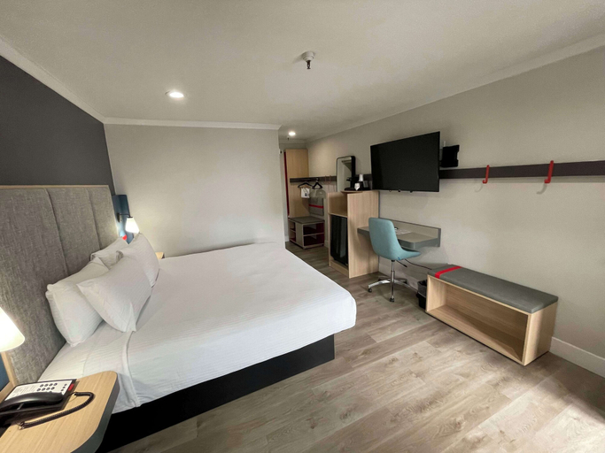 Bedroom 2, The Midtowner Hotel, SureStay Collection by Best Western, Sacramento