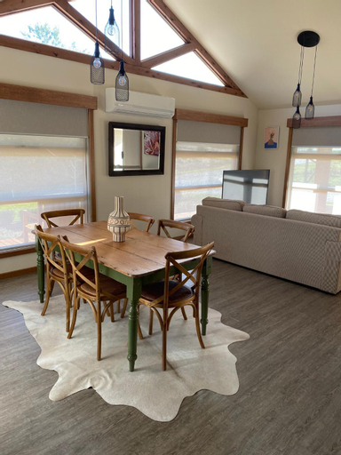 Dining Room 10