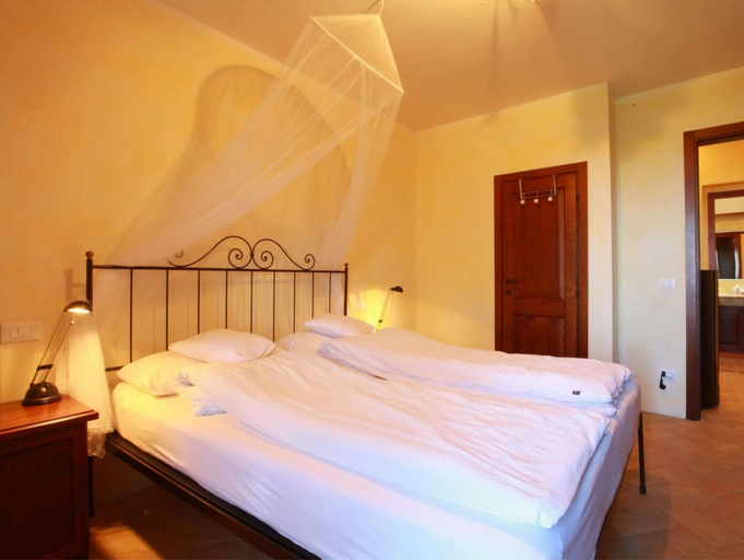 Room 4, Nice Apartment in Seggiano, Grosseto