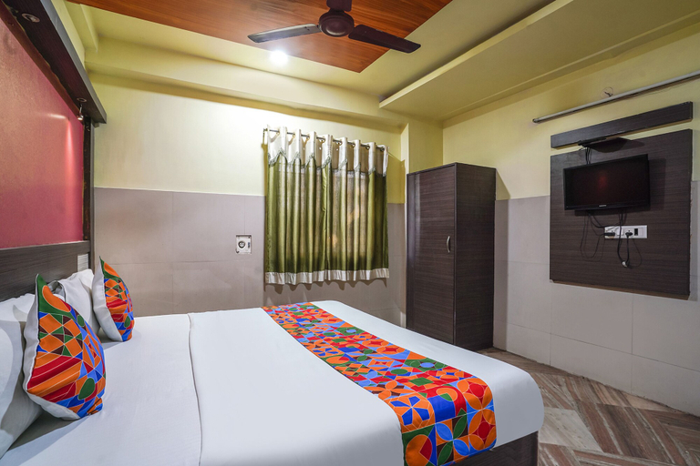 Bedroom 1, Fabhotel Sai National, Visakhapatnam