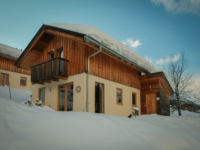 Others 5, Spacious Chalet in Annaberg-lungotz With Sauna, Hallein