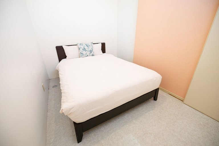 Bedroom 2, Nirai Beach Villa, Yomitan