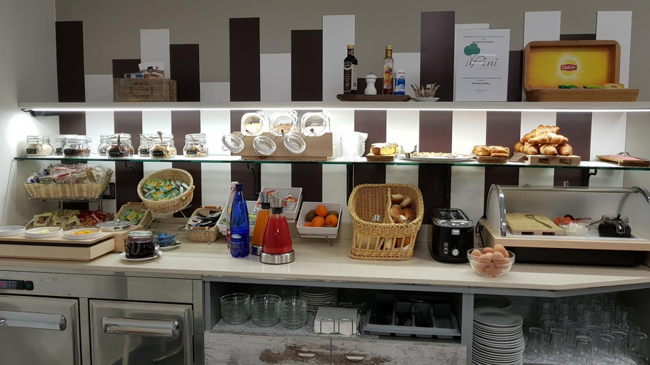 Food & Drinks 4, Hotel I Pini, Ferrara