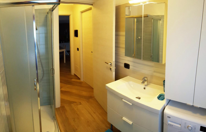 Bathroom 3, Palmira Guest House, Aosta