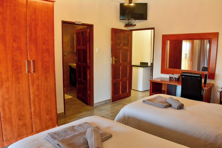 Bedroom 5, Lucca Lodge, Vhembe