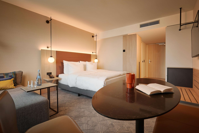 Bedroom 2, Adina Apartment Hotel Stuttgart, Stuttgart