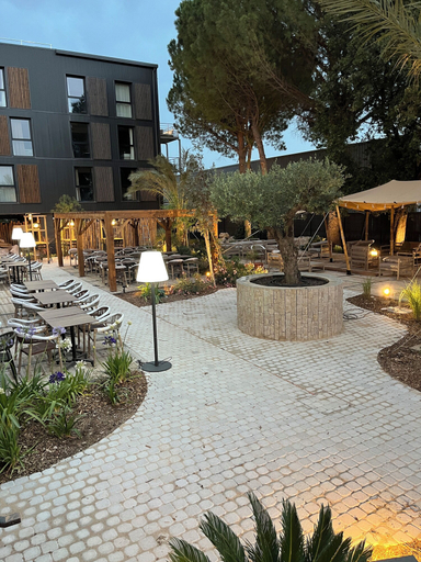 Exterior & Views 2, Hôtel Le Relais des Brasseurs - Aubagne, Bouches-du-Rhône