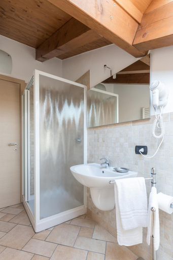 Room 4, La Filanda Apartments by Wonderful Italy - Canapa, Como