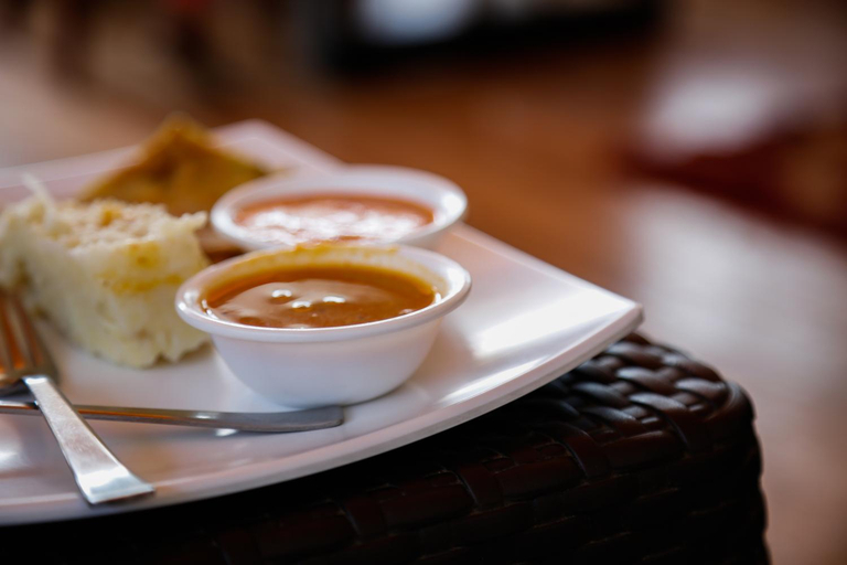Food & Drinks 5, Paradise Perfect - Nonsmoking Non alcoholic No unmarried couples, The Nilgiris