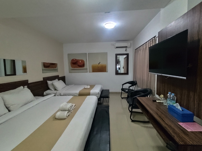 Bedroom 5, De La Charis Hotel Kediri, Kediri