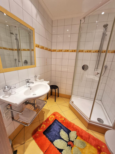 Bathroom 2, Das Landhaus, Schwaz