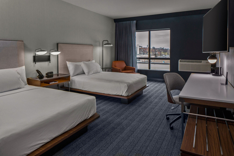 Bedroom 3, Courtyard by Marriott Jefferson City, Cole
