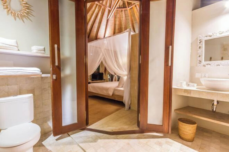 Bathroom 14