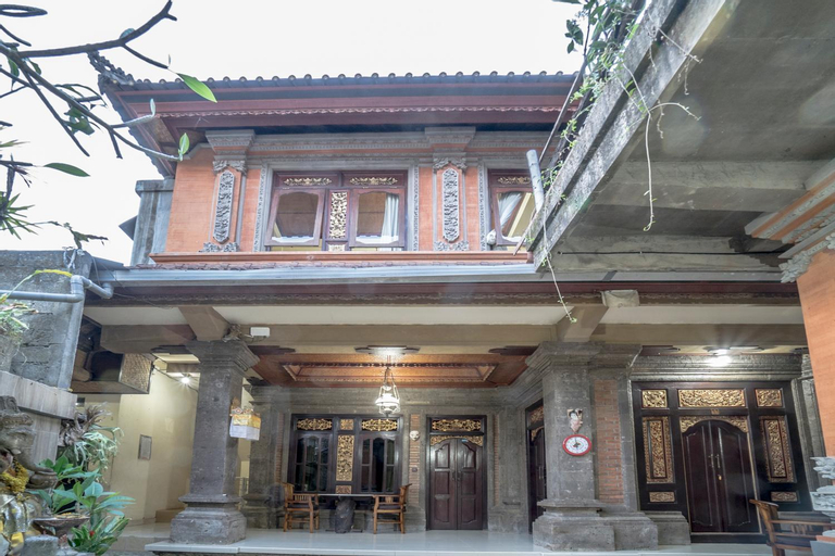 Exterior 13