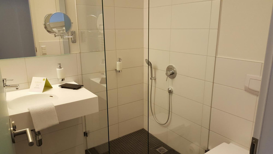 Bathroom 5, Gästehaus am Schloss Schwetzingen, Rhein-Neckar-Kreis
