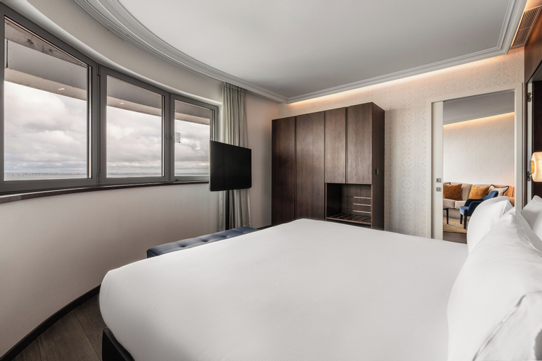 Bedroom 12