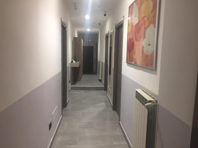 Others 2, Aparthotel San Gregorio 45, Milano