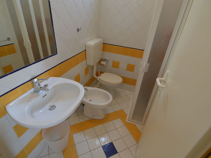 Bathroom 5, Belvilla by OYO Porto Garibaldi Trilo Doria, Ferrara