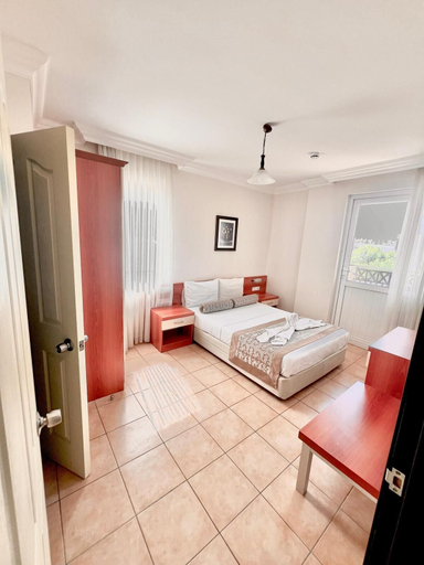 Bedroom 2, Alanya Sunset Apart Hotel, Alanya