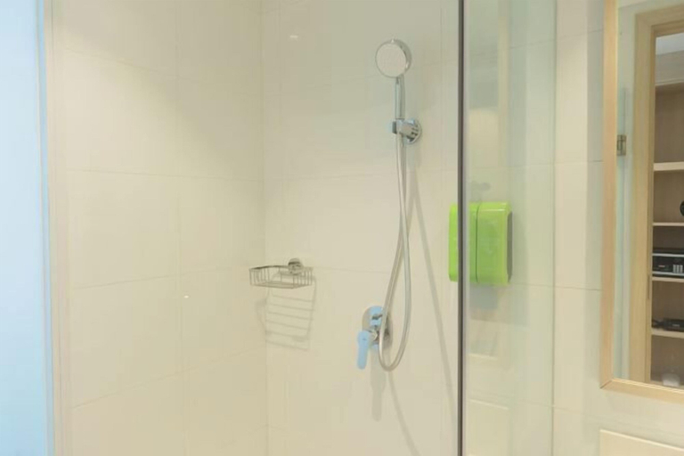 Bathroom 17