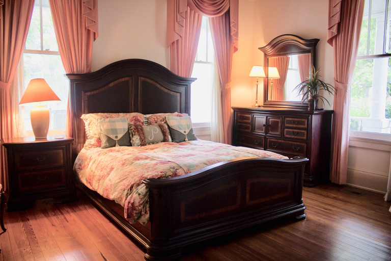 Bedroom 3, Peacock Place, Dodge