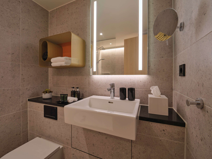 Bathroom 5, Adina Apartment Hotel Stuttgart, Stuttgart