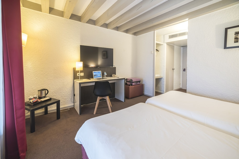 Bedroom 3, Hôtel Mercure Auxerre, Yonne