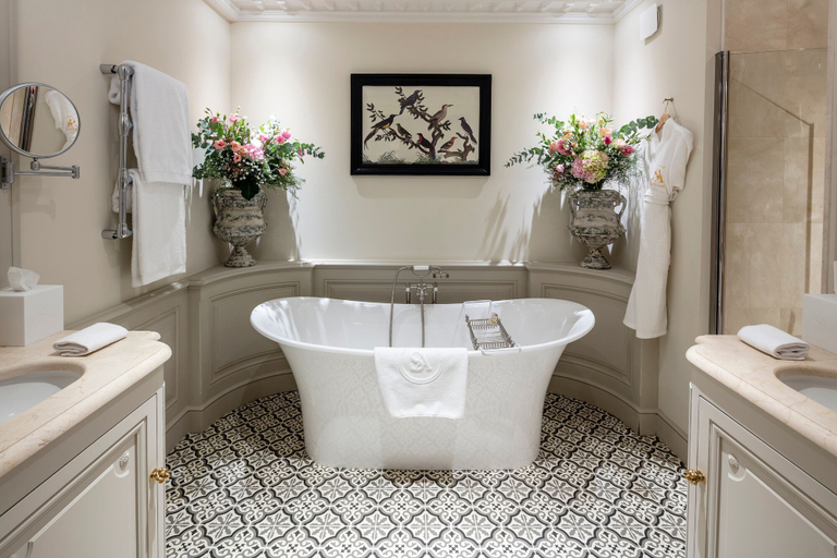 Bathroom 5, Villa Saint-Ange, Bouches-du-Rhône