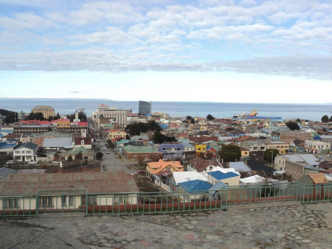 Others 5, Residencial Tres Hermanos, Magallanes