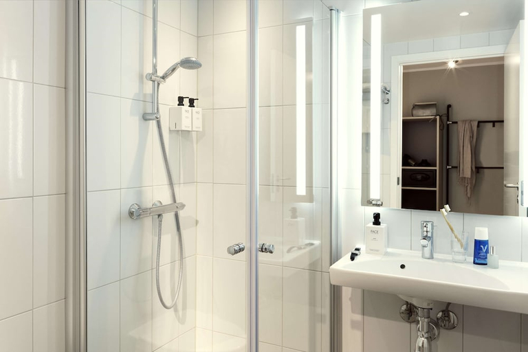 Bathroom 5, Scandic Hvidovre, Hvidovre