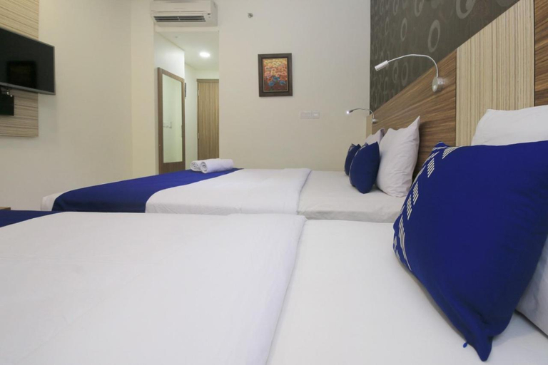 Bedroom 3, SmartHomm Hotel, North Jakarta