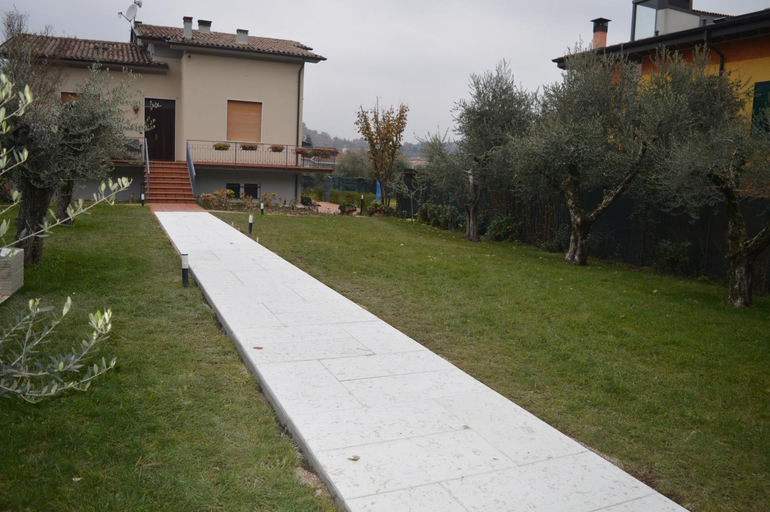 Others 4, The Swan B&B, Brescia