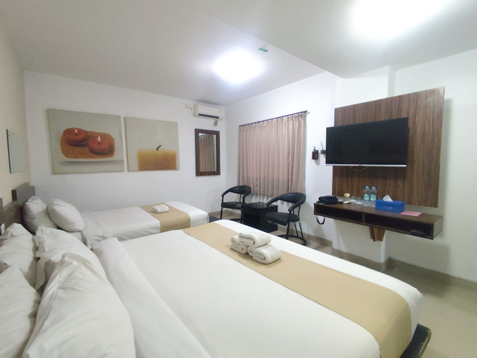 Bedroom 3, De La Charis Hotel Kediri, Kediri