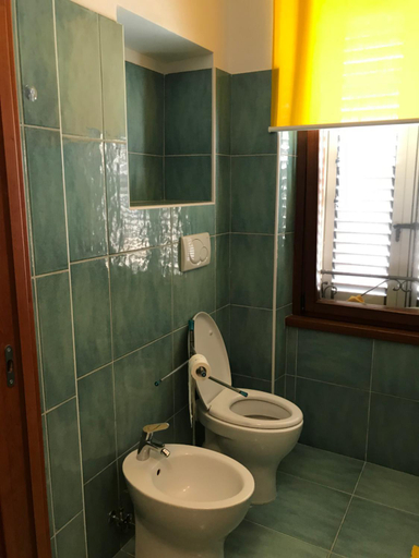 Bathroom 4, Joseph Apartment, Ascoli Piceno