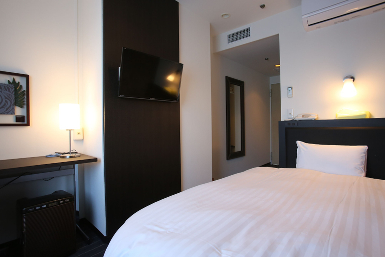 Bedroom 4, Hotel Crystal Plaza, Hitachinaka