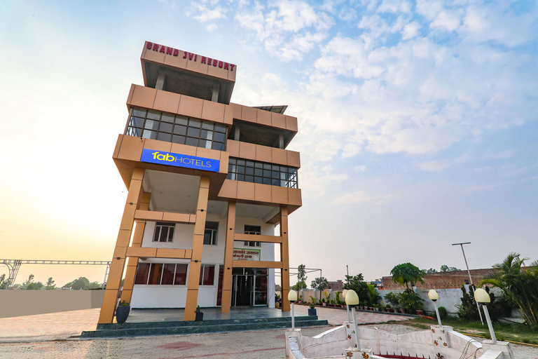 Exterior & Views 1, Fabhotel Grand Jvi Resort, Faizabad