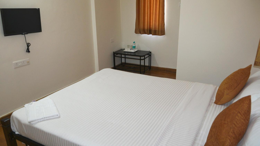 Others 5, Betelnut Inn, North Goa