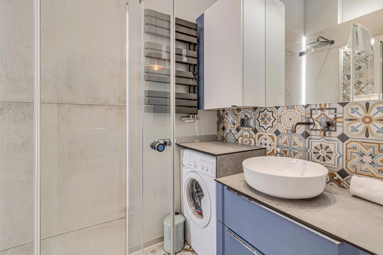 Bathroom 4, RentPlanet - Powstańców Śląskich, Środa Śląska