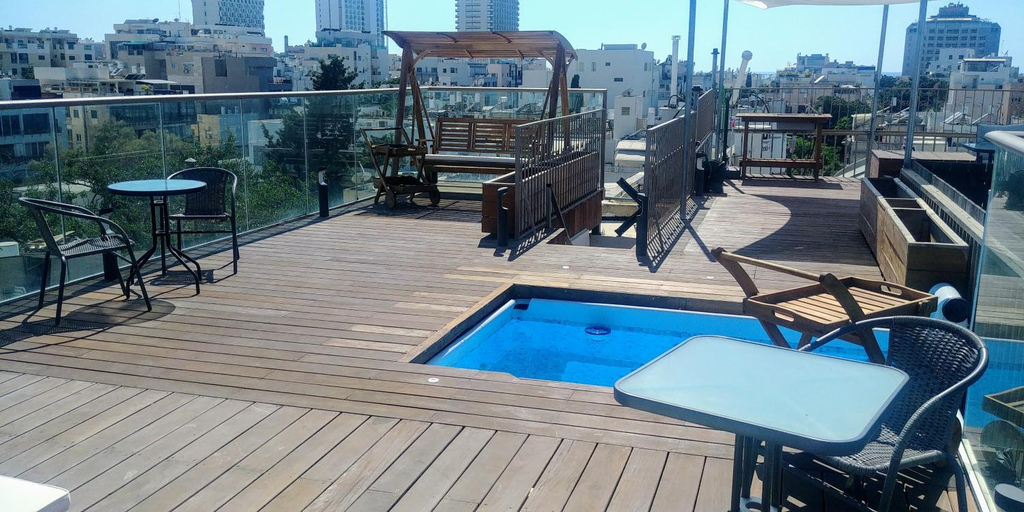 Shared lounge/TV area 4, Dizengoff Penthouse Boutique Hostel