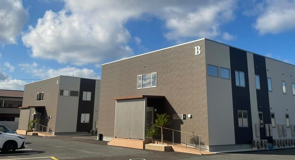 Exterior & Views, QUEENDOM KARATSU HOTEL, Karatsu