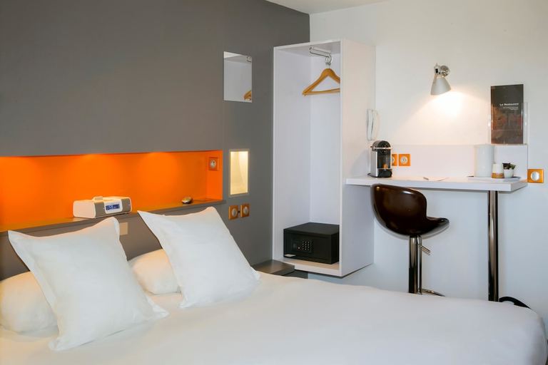 Bedroom 4, Best Western The Wish Versailles, Yvelines