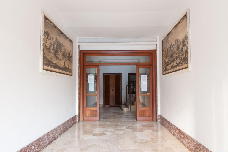 Others 5, Holiday Apartment M m House, Roma
