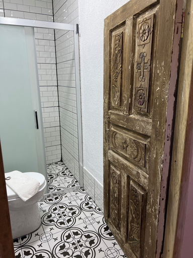 Bathroom 5, Sekercigiller Konuk Evi, Ayvalık