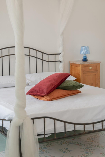 Bedroom 3, Ischia Mare, Napoli