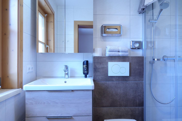 Bathroom 3, Hotel Malteinerhof, Spittal an der Drau