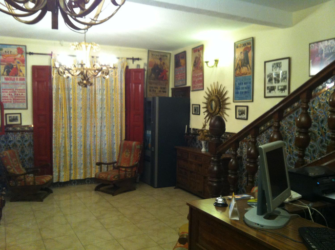 Others 4, Hostal Paracuellos, Madrid